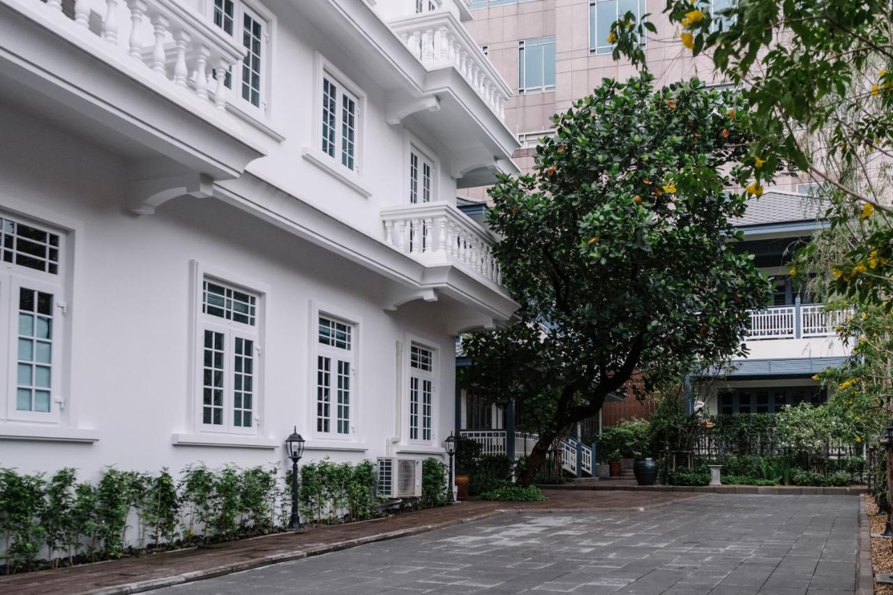 Baan Vajra Hotel Bangkok Exterior photo