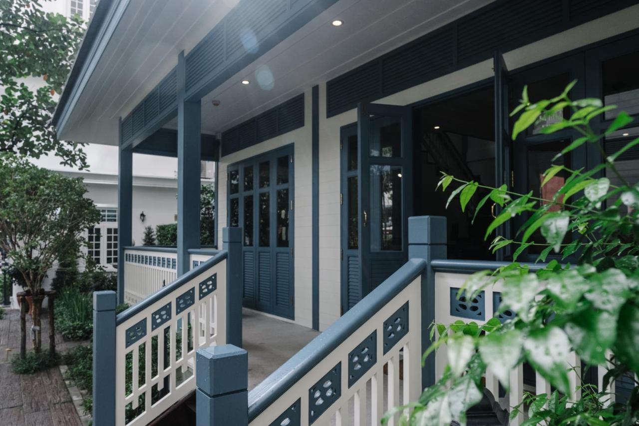 Baan Vajra Hotel Bangkok Exterior photo